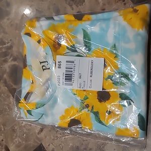 Girl's long sleeve pajamas